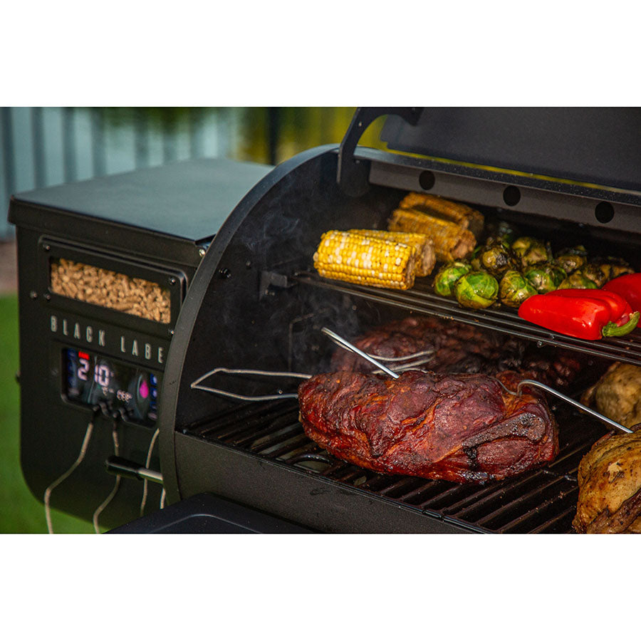 800 Black Label Series Grill with WiFi Control