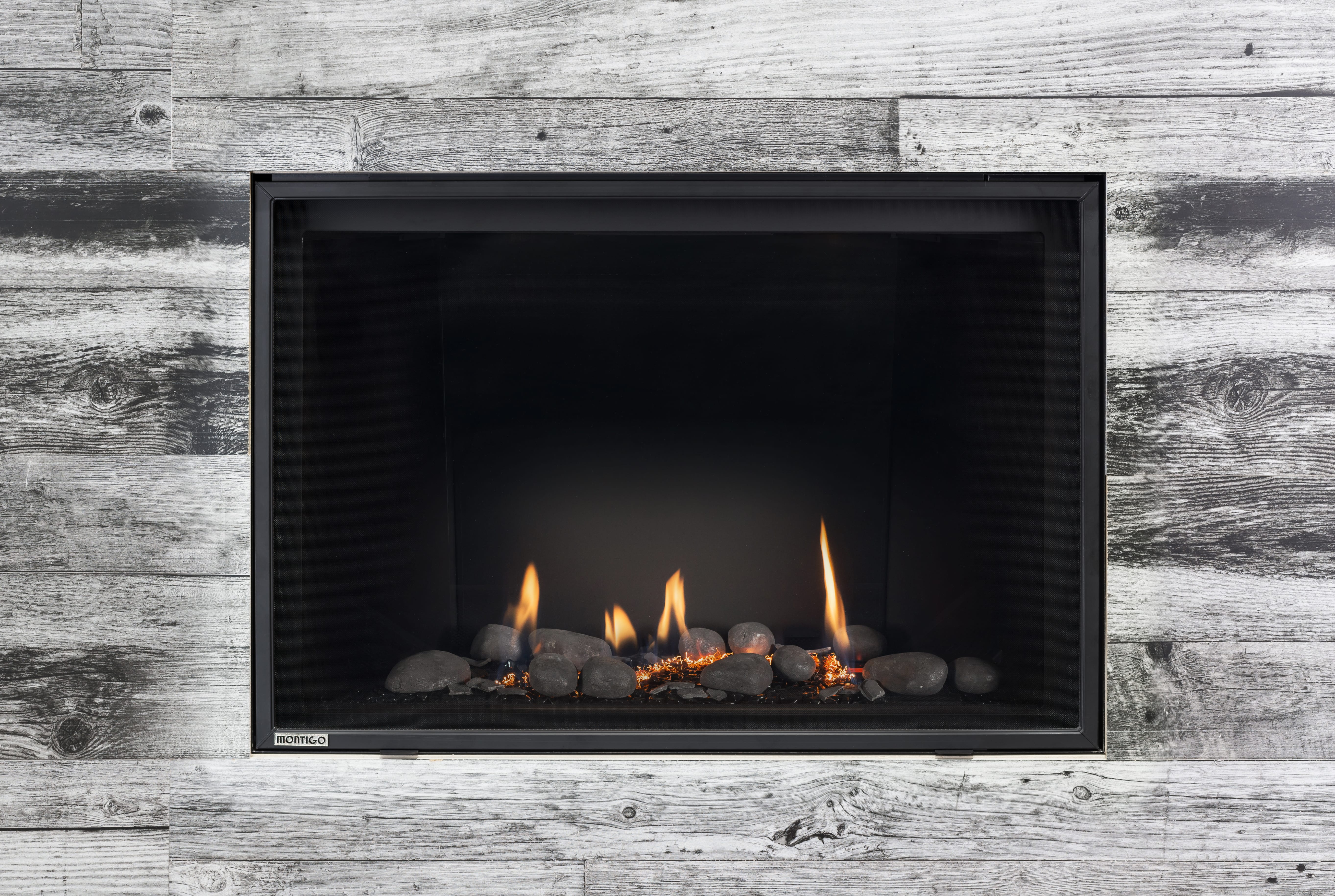 Montigo DelRay Square 46" Direct-Vent Gas Fireplace