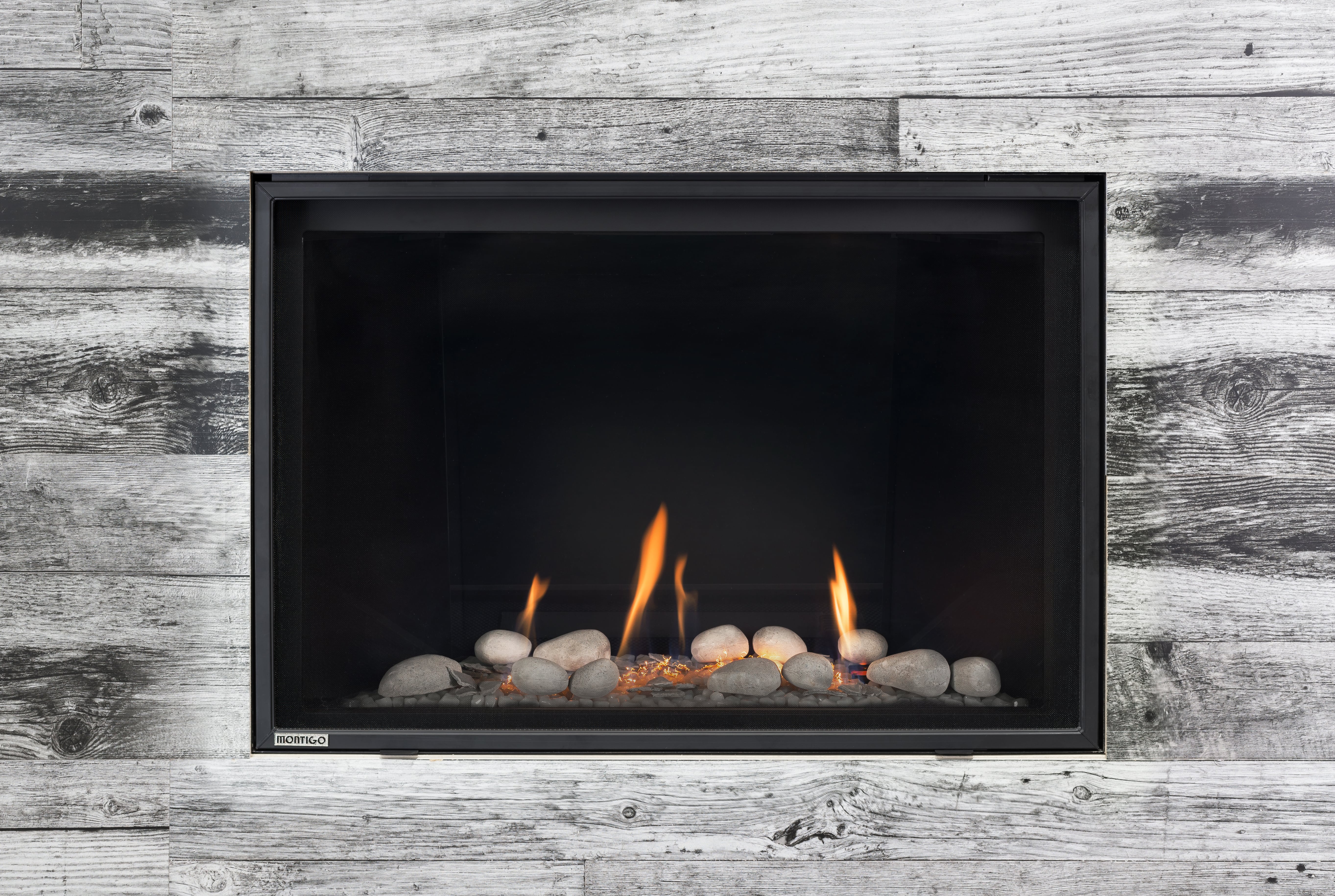 Montigo DelRay Square 46" Direct-Vent Gas Fireplace