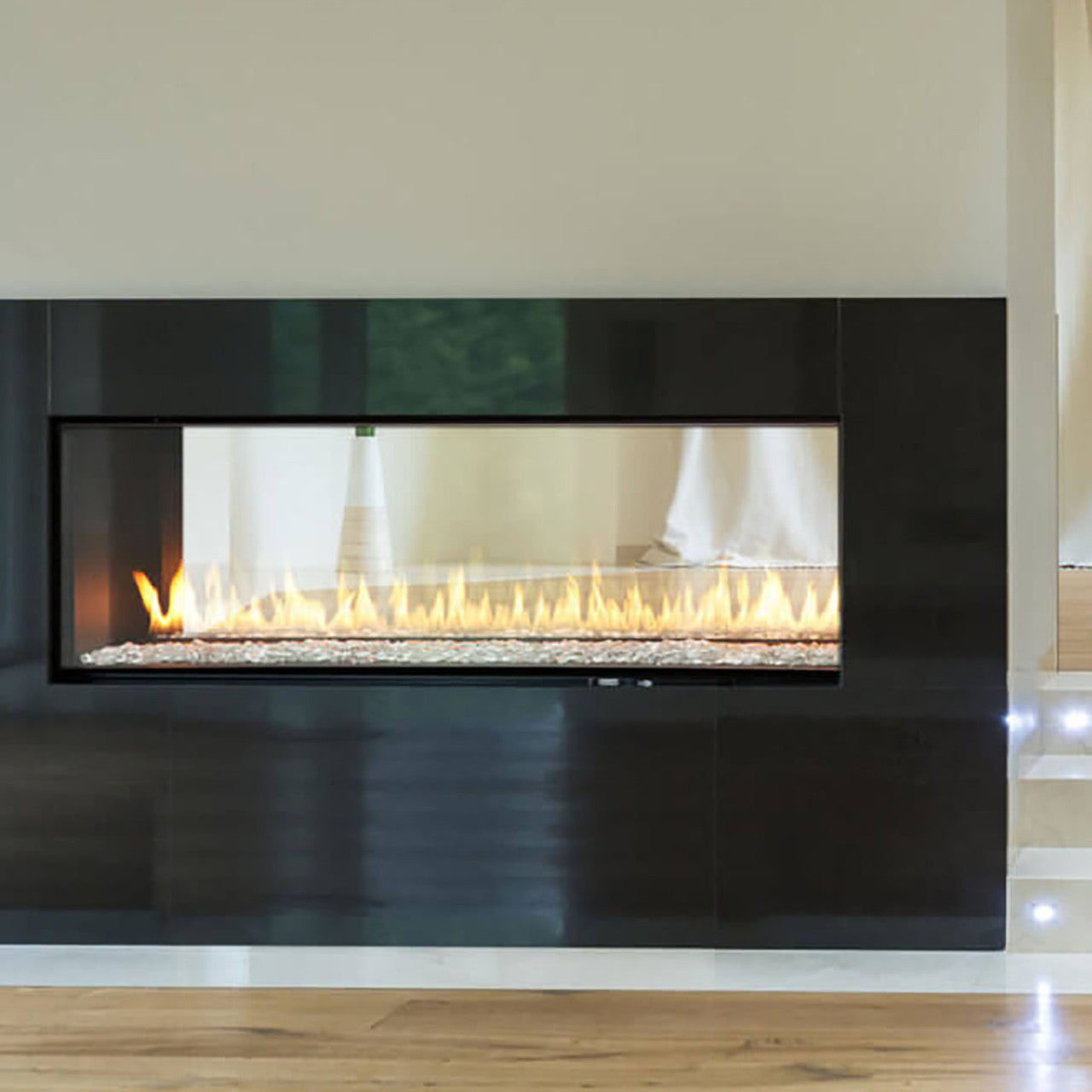 Montigo Exemplar R420ST See-Through Power Vented Gas Fireplace