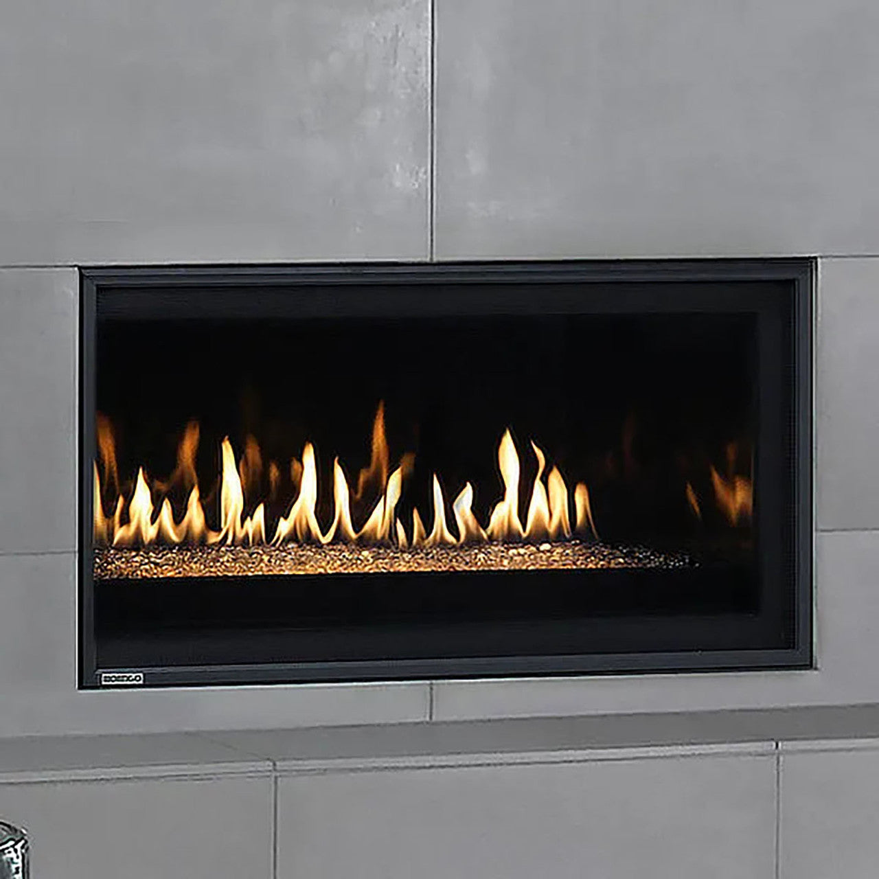 Montigo Phenom 38" Single Sided Direct-Vent Full Load Gas Fireplace