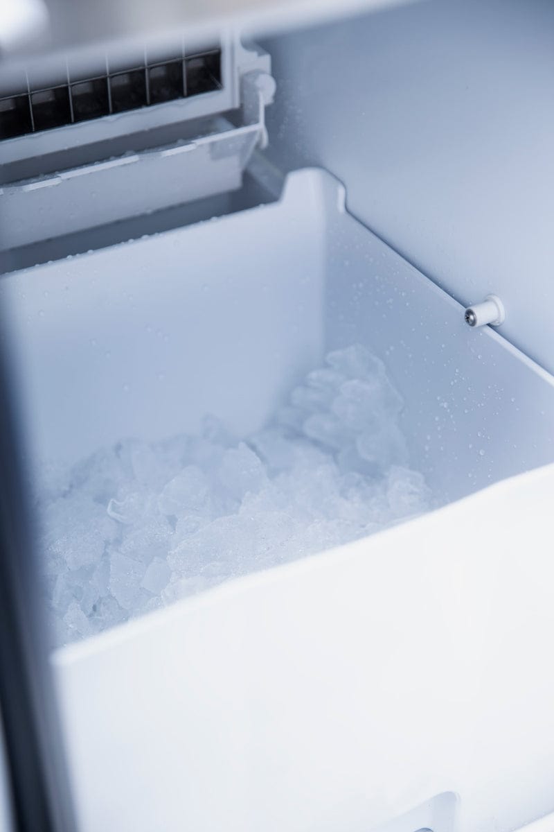 Summerset Built-in Kitchen Island 15" Ice Maker